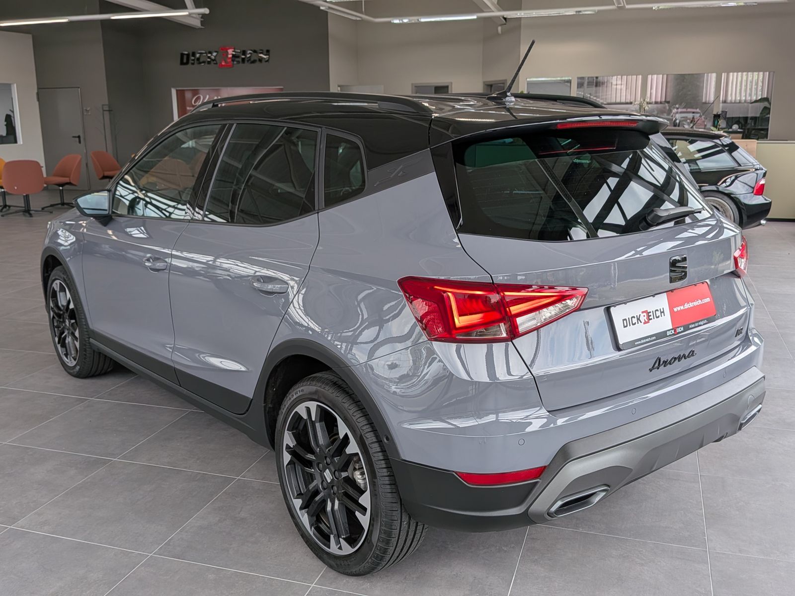 Fahrzeugabbildung SEAT Arona 1.5 TSI FR-LINE Black AHK*ACC*KAMERA*LED