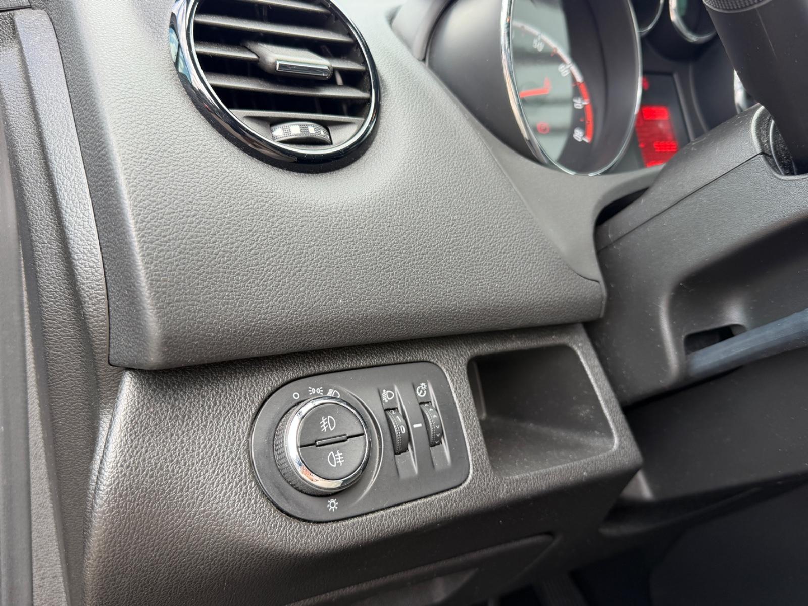 Opel Meriva B Design Edition 1.Hand Scheckheft