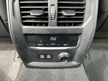 Fahrzeugabbildung BMW 320 Baureihe 3 Lim. 320 d M SPORT LED NAVI G20