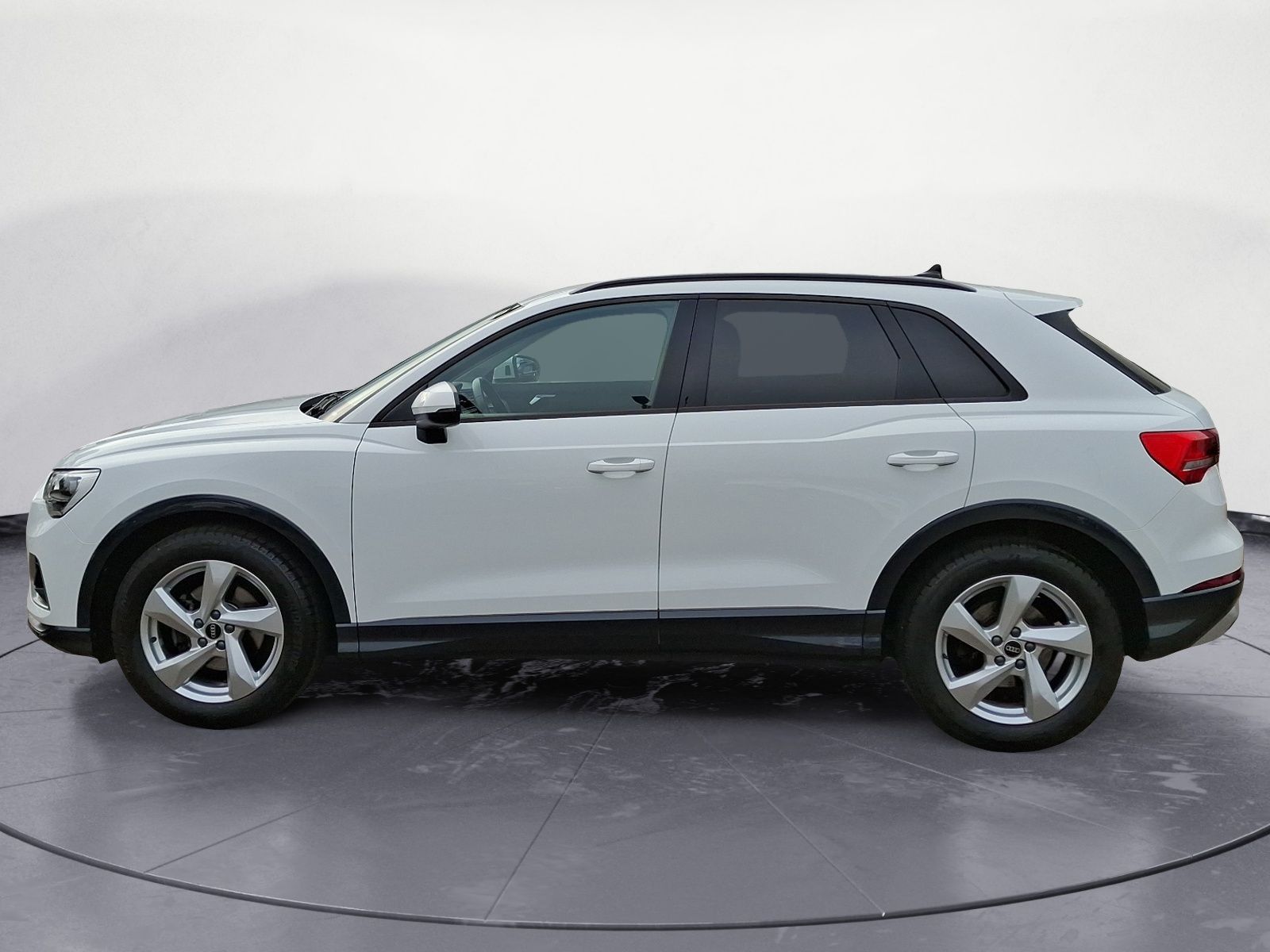 Audi Q3 35 TDI S tronic advanced Business AHK Navi co imagem 3