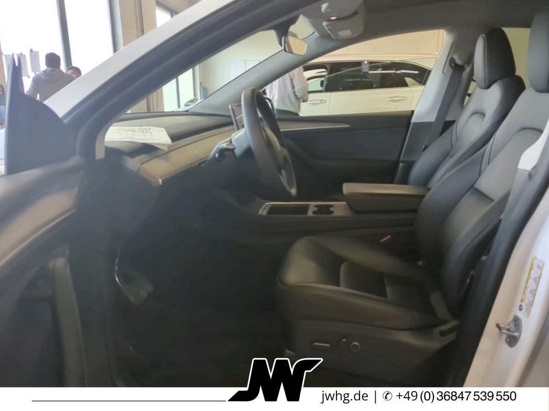 Tesla Model Y RWD Autopilot3 Pano Wärmepumpe 4xShz ACC foto 6