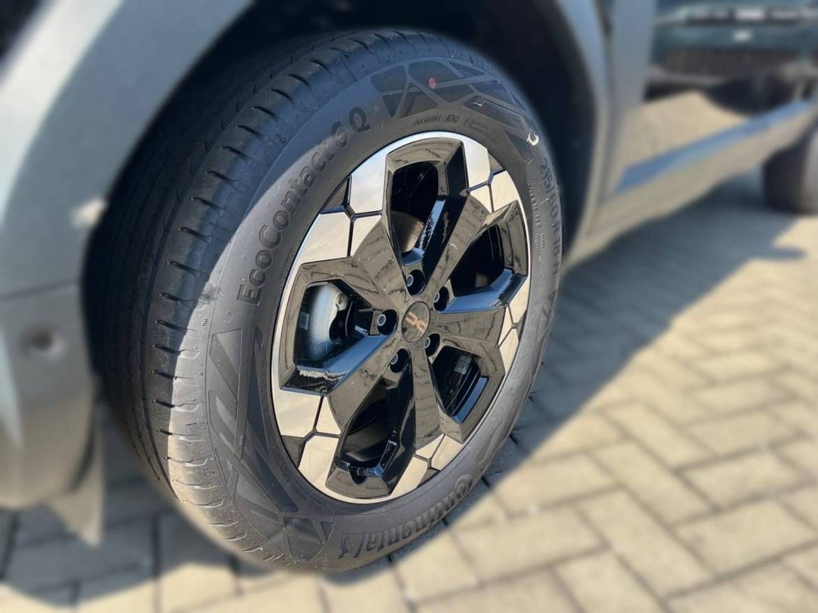 Fahrzeugabbildung Dacia Duster Extreme mild hybrid 140