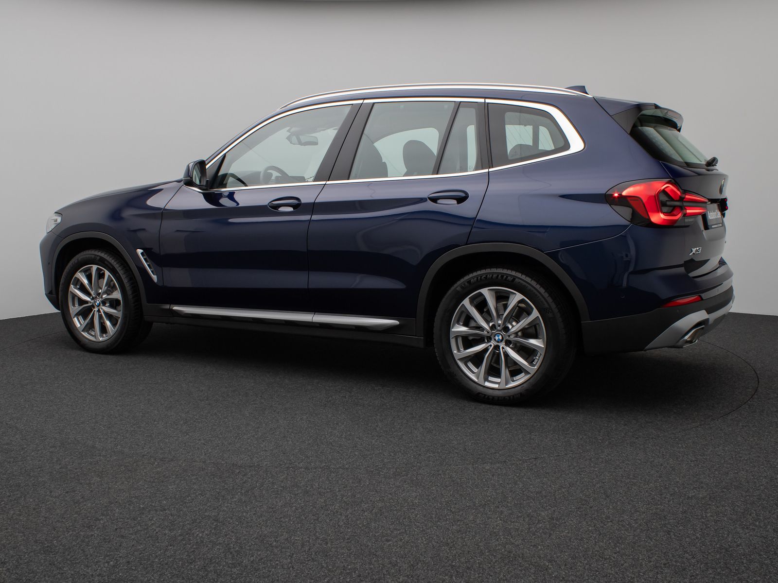 Fahrzeugabbildung BMW X3 xD20d Kamera DAB HiFi Lenkrhz AHK Alarm Sport