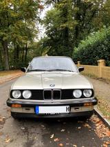 BMW 318i - BMW 318 aus 1987: 318i