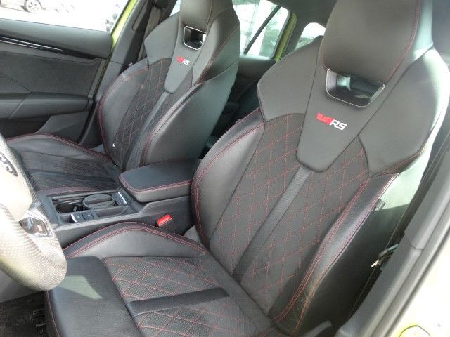 ŠKODA Octavia Octavia Combi 2.0 TDI DSG RS 4x4 – Bild 12 von 20