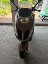 Kymco Yager GT 200i - KYMCO ROLLER 200