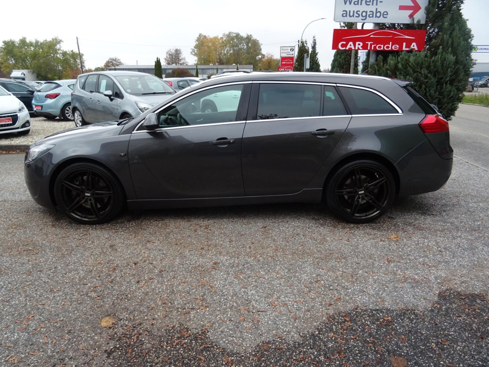 Opel Insignia 2011 — photo 10