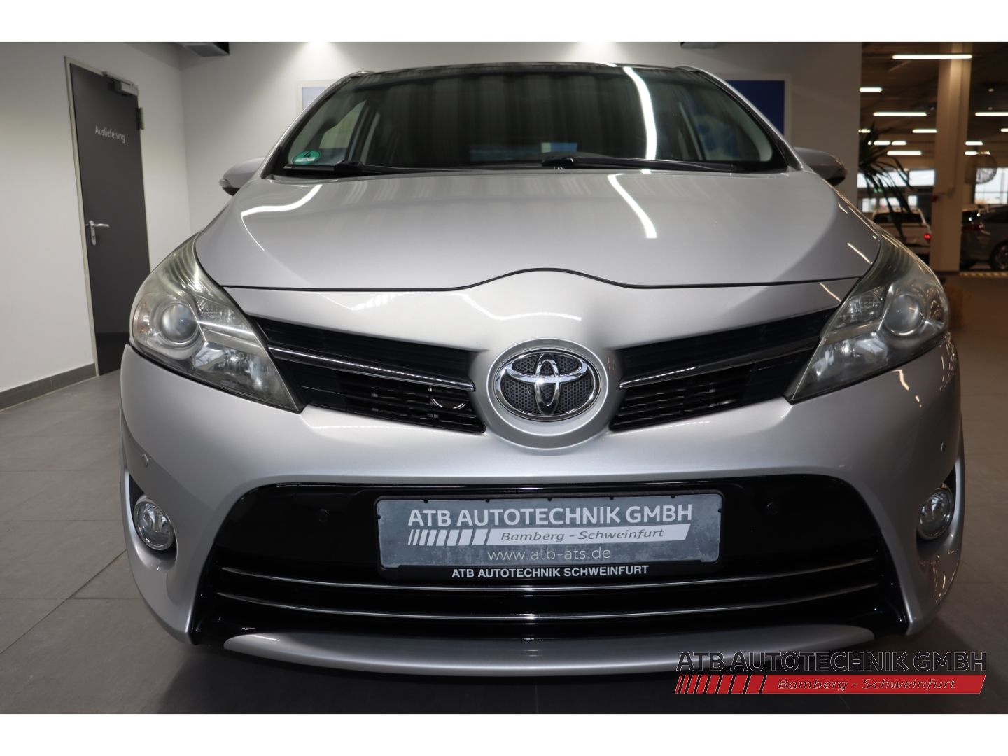 Fahrzeugabbildung Toyota Verso 1.8l Multidrive S Skyview Edition 5-Sitzer
