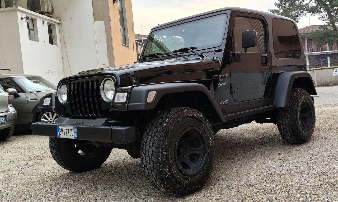 JEEP WRANGLER 4.0 SPORT 177CH - BVM - RESTAURATION COMPLETE - 115.000 KMS