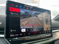 Volkswagen T-Roc 1.5 eTSI DSG R-Line PANO AHK MATRIX 4JGAR bei Autohaus Landmann & Maier OHG