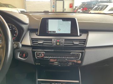 BMW 216d Active Tourer Advantage *1.HD*19%*NAVI*LED*