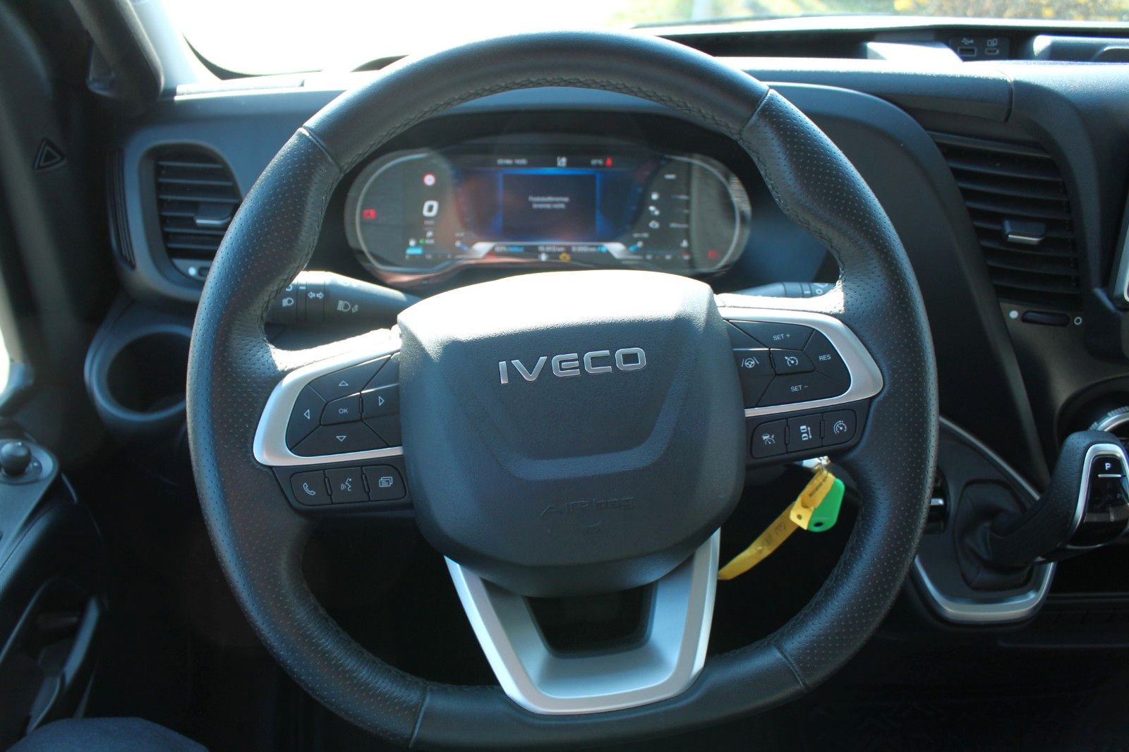 Fahrzeugabbildung Iveco Daily 35S18HA8