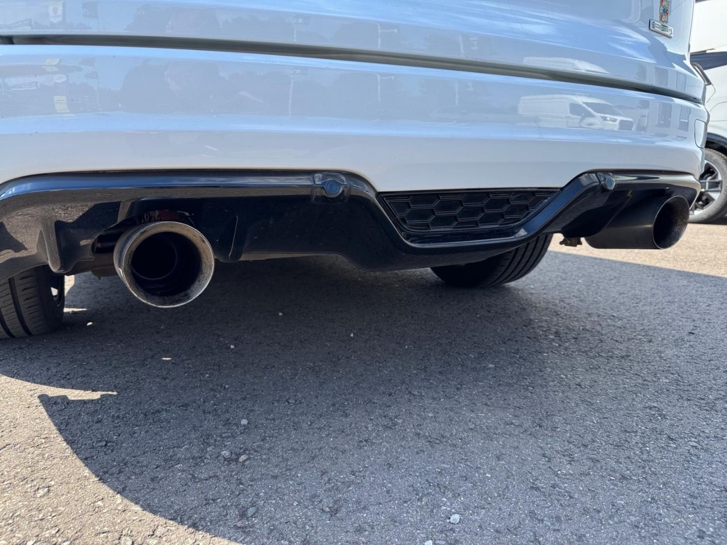 Fahrzeugabbildung Ford Focus Turnier ST-Line Sportpaket Navi Mehrzonenk
