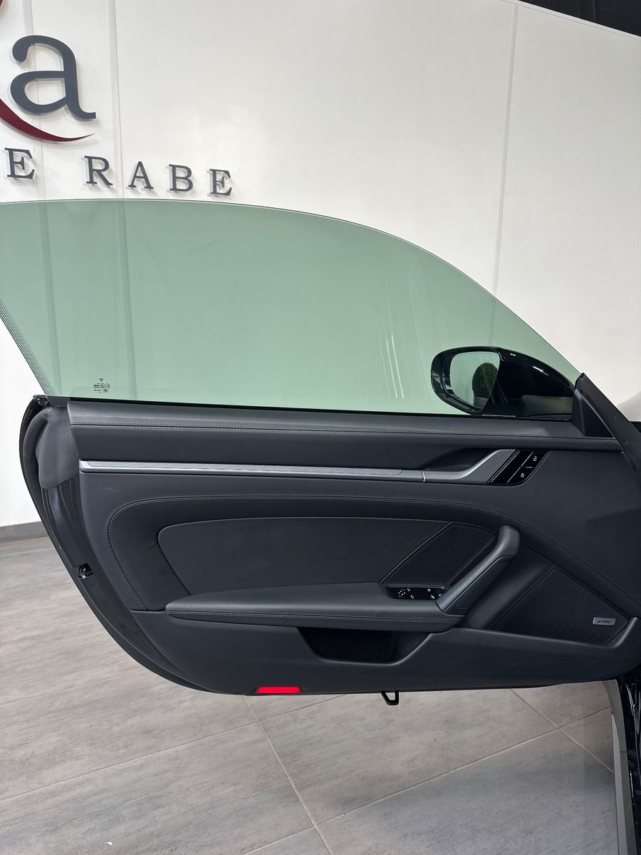 Fahrzeugabbildung Porsche 992 Carrera S NAV+LED+KAM+BOSE+SPORT-ABGAS
