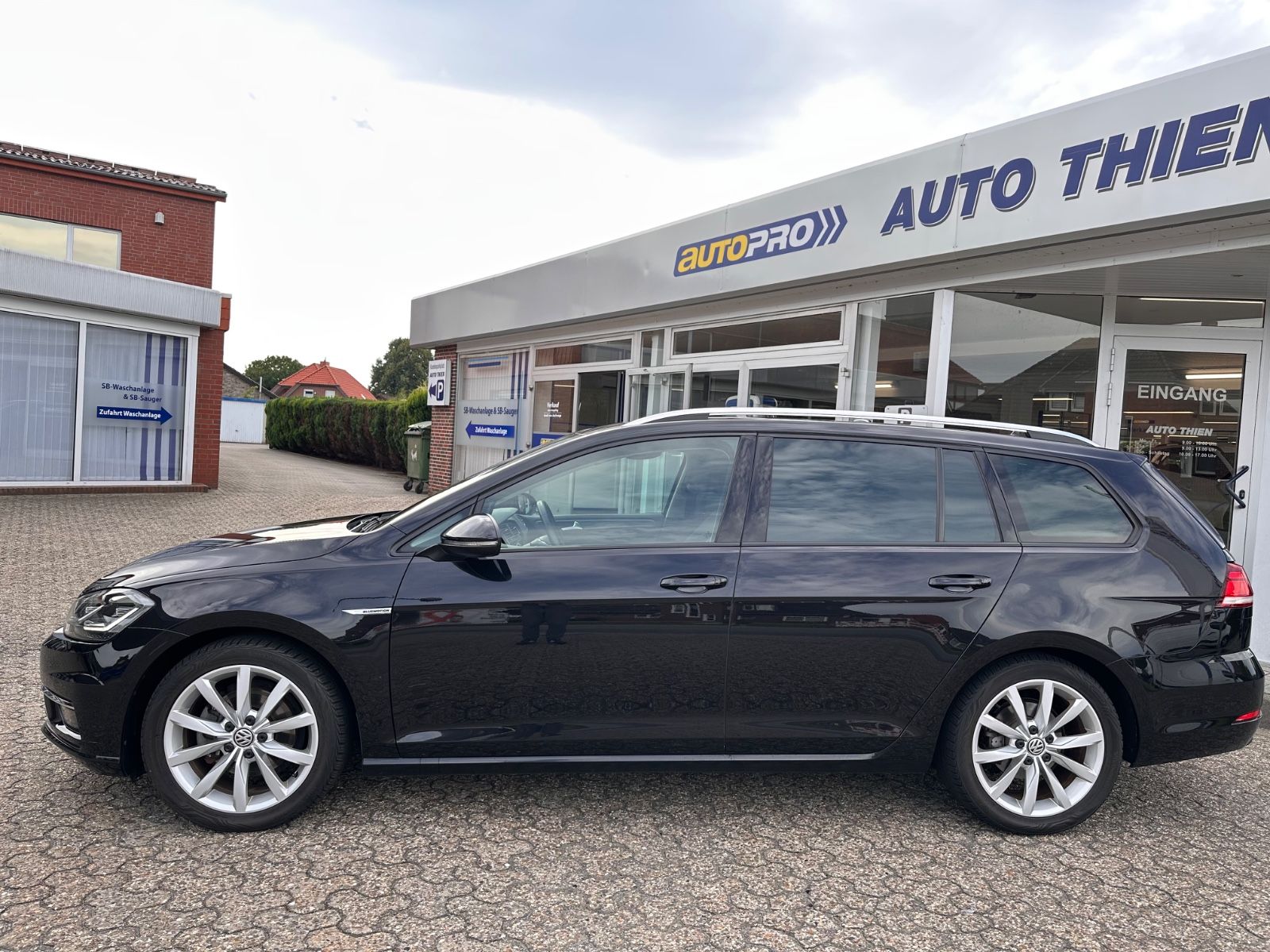 Fahrzeugabbildung Volkswagen Golf 1.5 Comfortline AHK/ACC/Pano/Navi/LED/Kamer