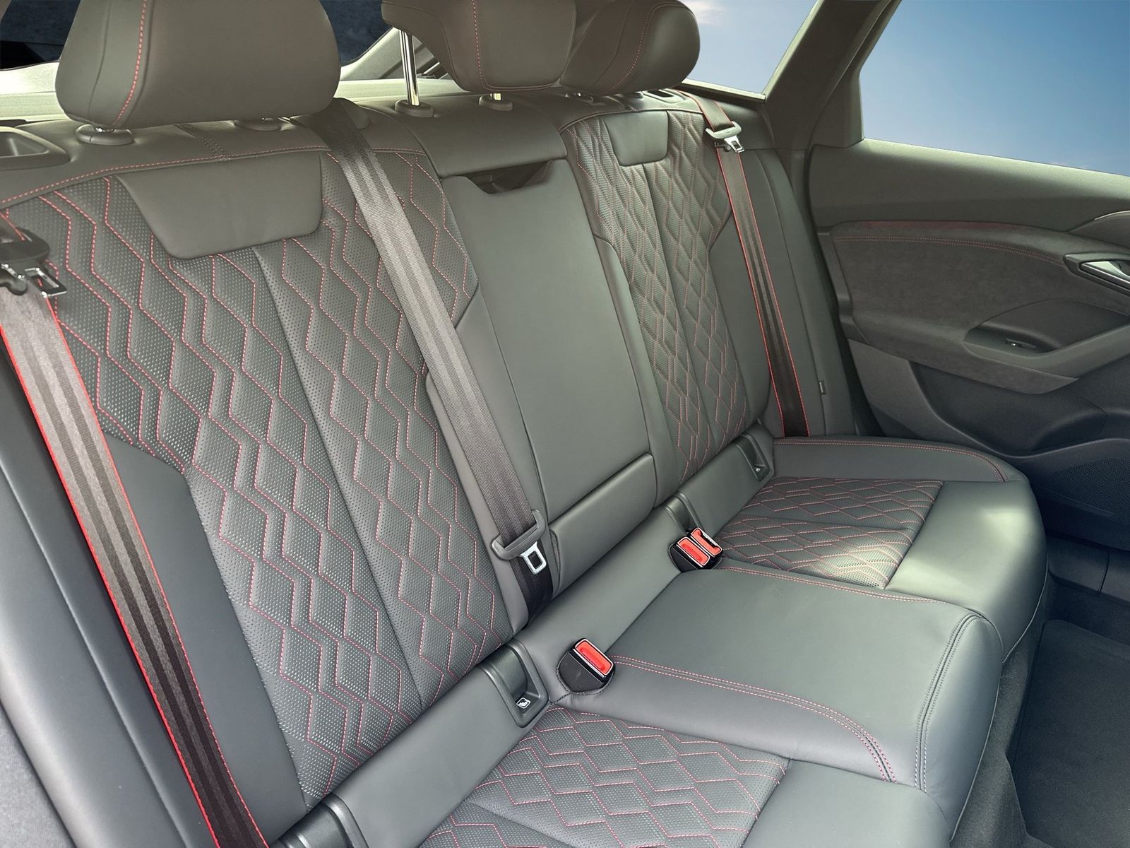 Audi A6 e-tron - Bild 17