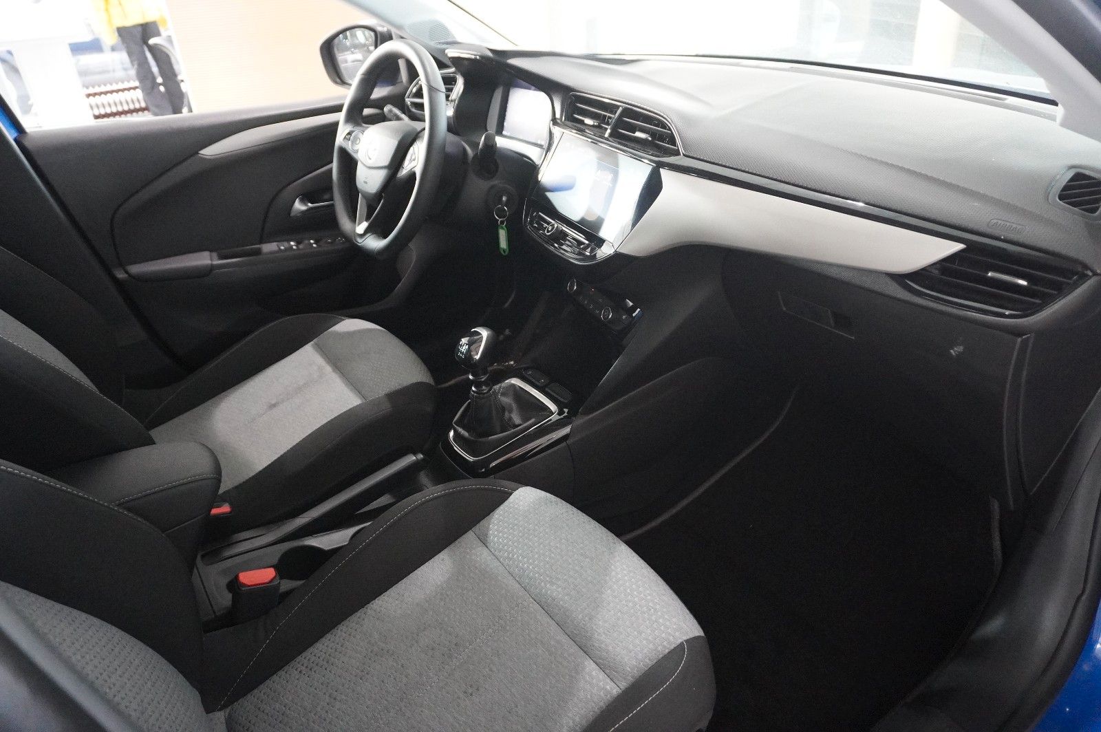 Fahrzeugabbildung Opel Corsa F 1.2 FACELIFT NAVI/LED/KAMERA/VIRTU./DAB+