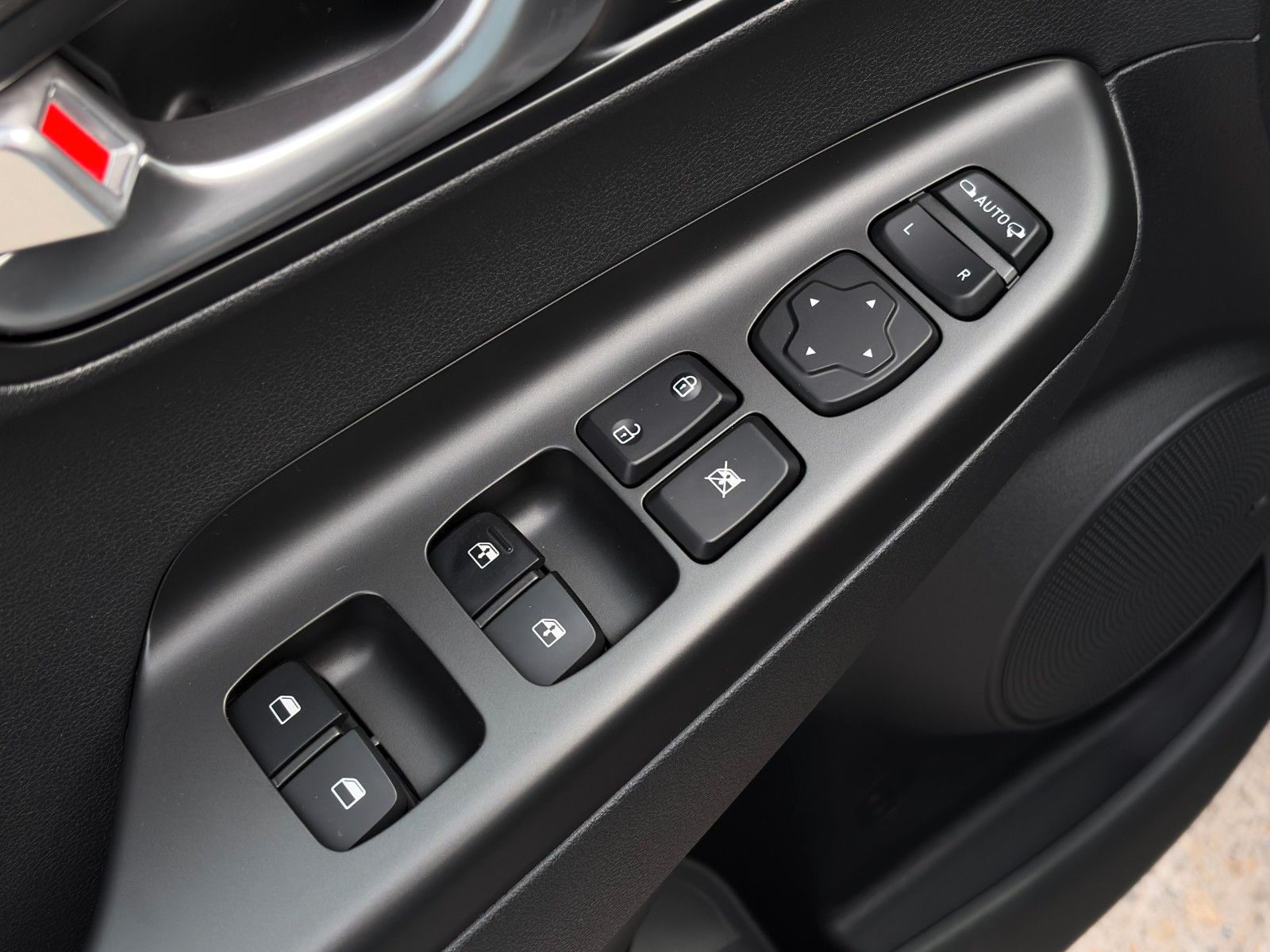 Fahrzeugabbildung Hyundai Kona E Trend 2WD Kamera Schiebedach ACC HuD LHZ