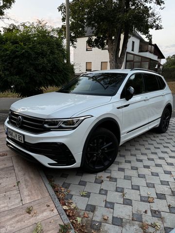 Volkswagen Tiguan Allspace R-Line AHK Standheizung IQ-LED