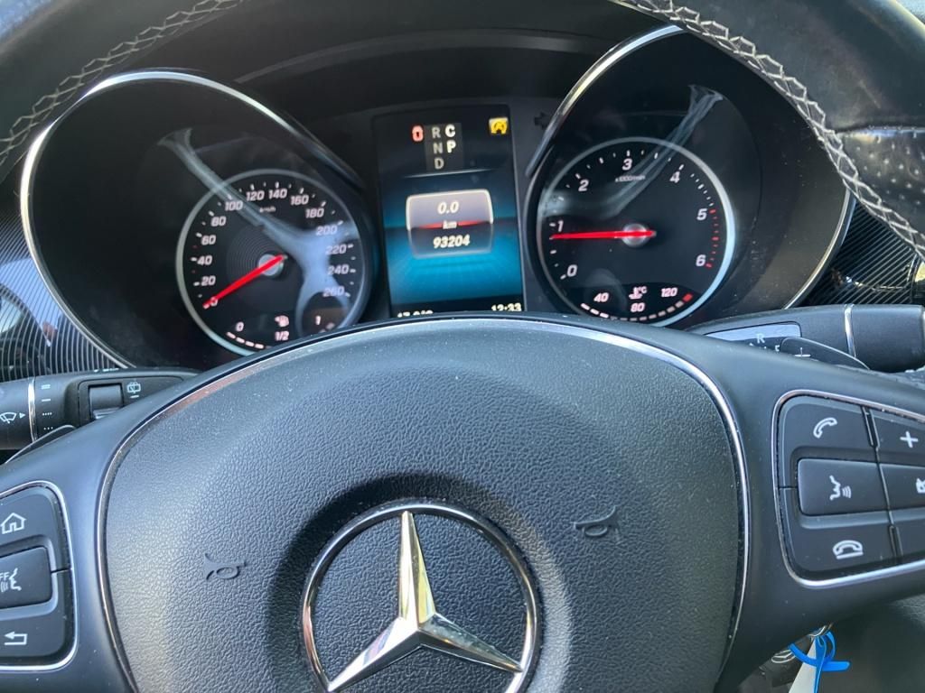 Fahrzeugabbildung Mercedes-Benz V 300 d long 4M *AHK*PDC*Sportp.*KeyLess*SpurW