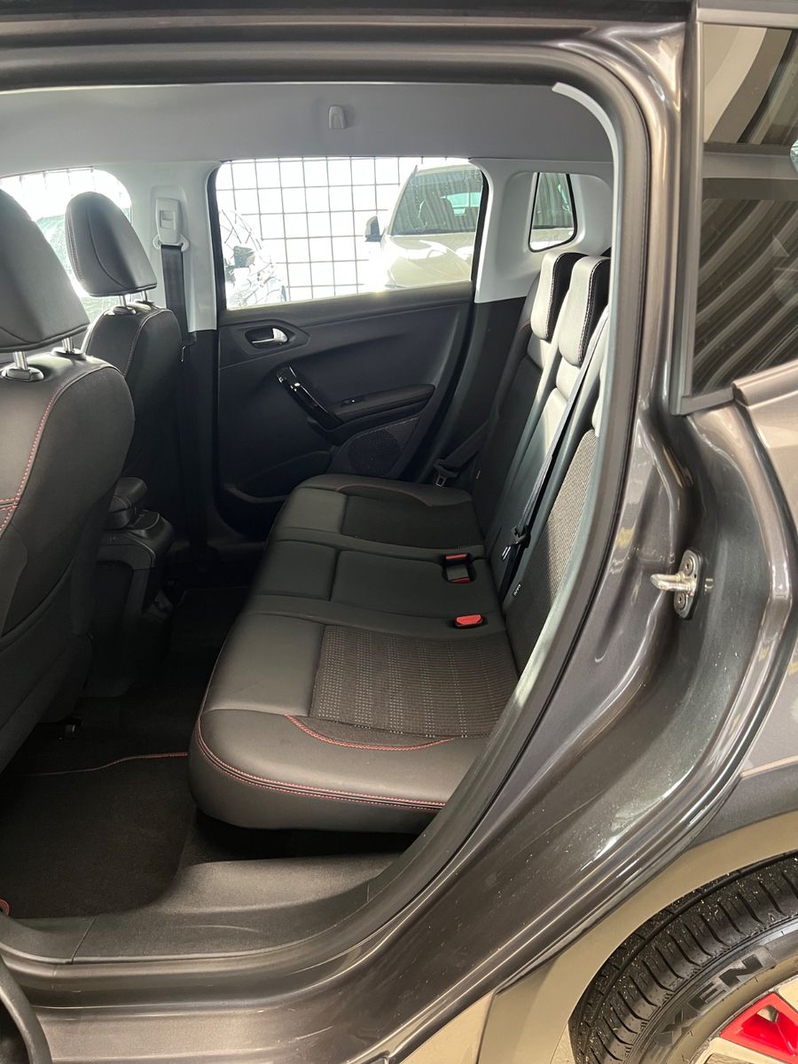 Fahrzeugabbildung Peugeot 2008 Allure GT LINE AUTOMATIK*DACHHIMMEL MIT LED