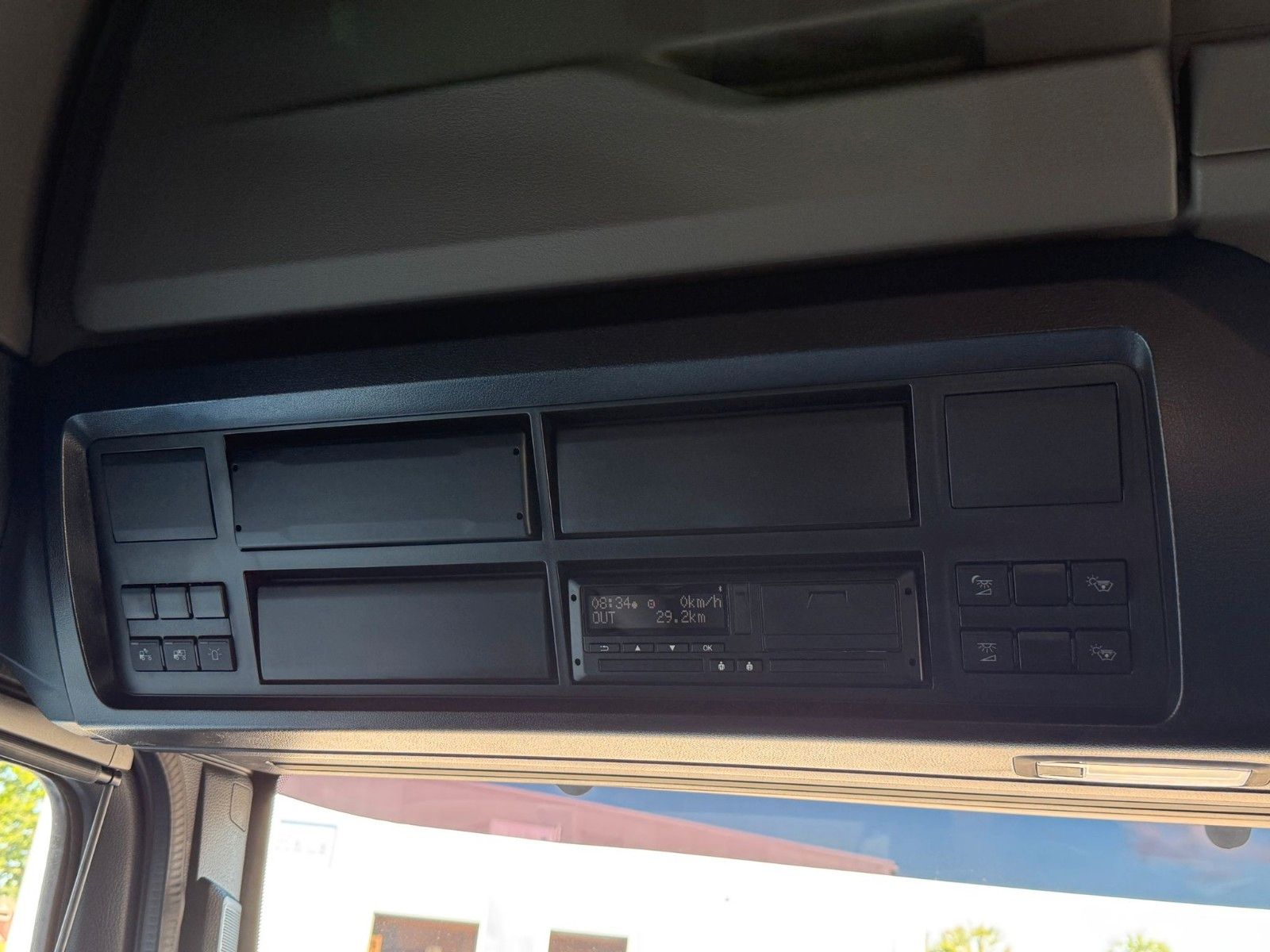 Fahrzeugabbildung MAN TGX 18.520 BL SA D30 Retader & 2 Kreishydraulik
