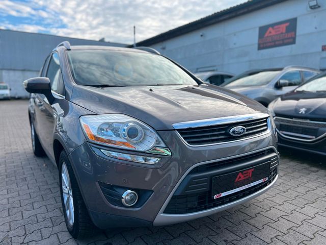 Ford Kuga 4x4Titanium, Autom.,Navi,AHK,Kamera,ZR-NEU