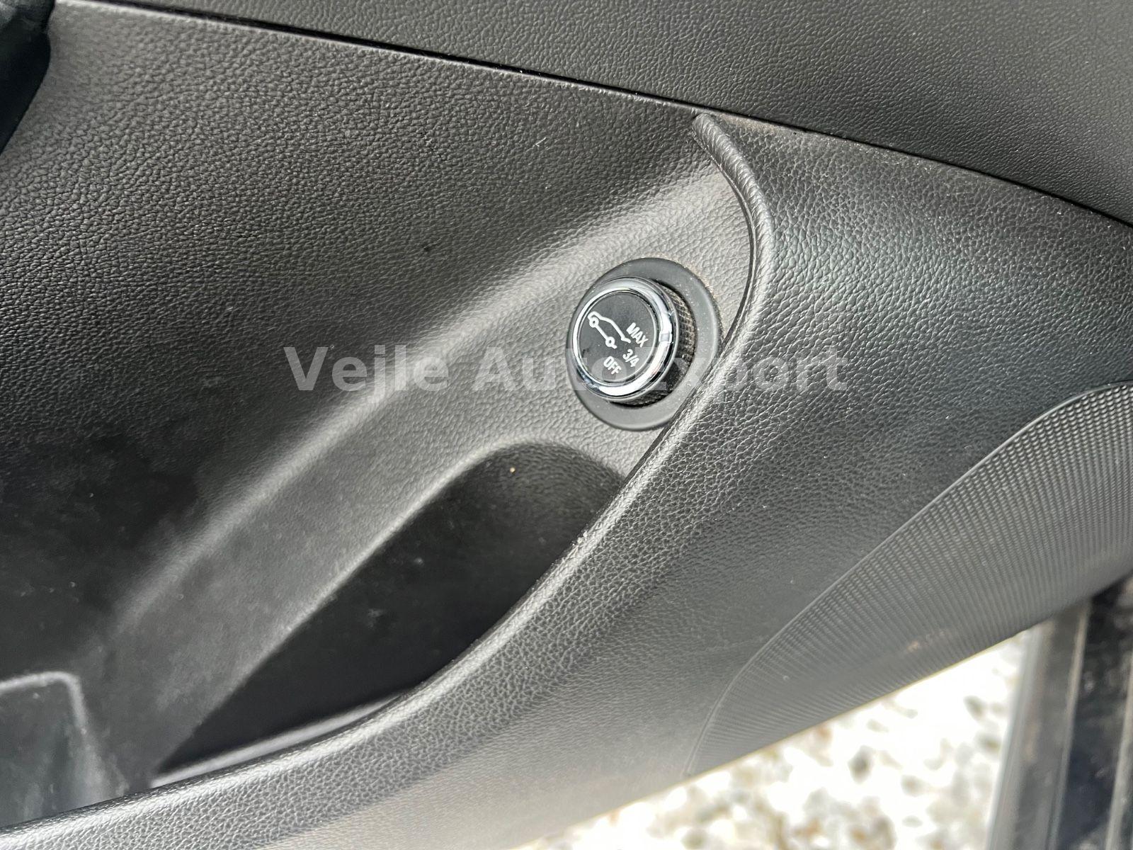Opel Insignia 2015 — photo 26