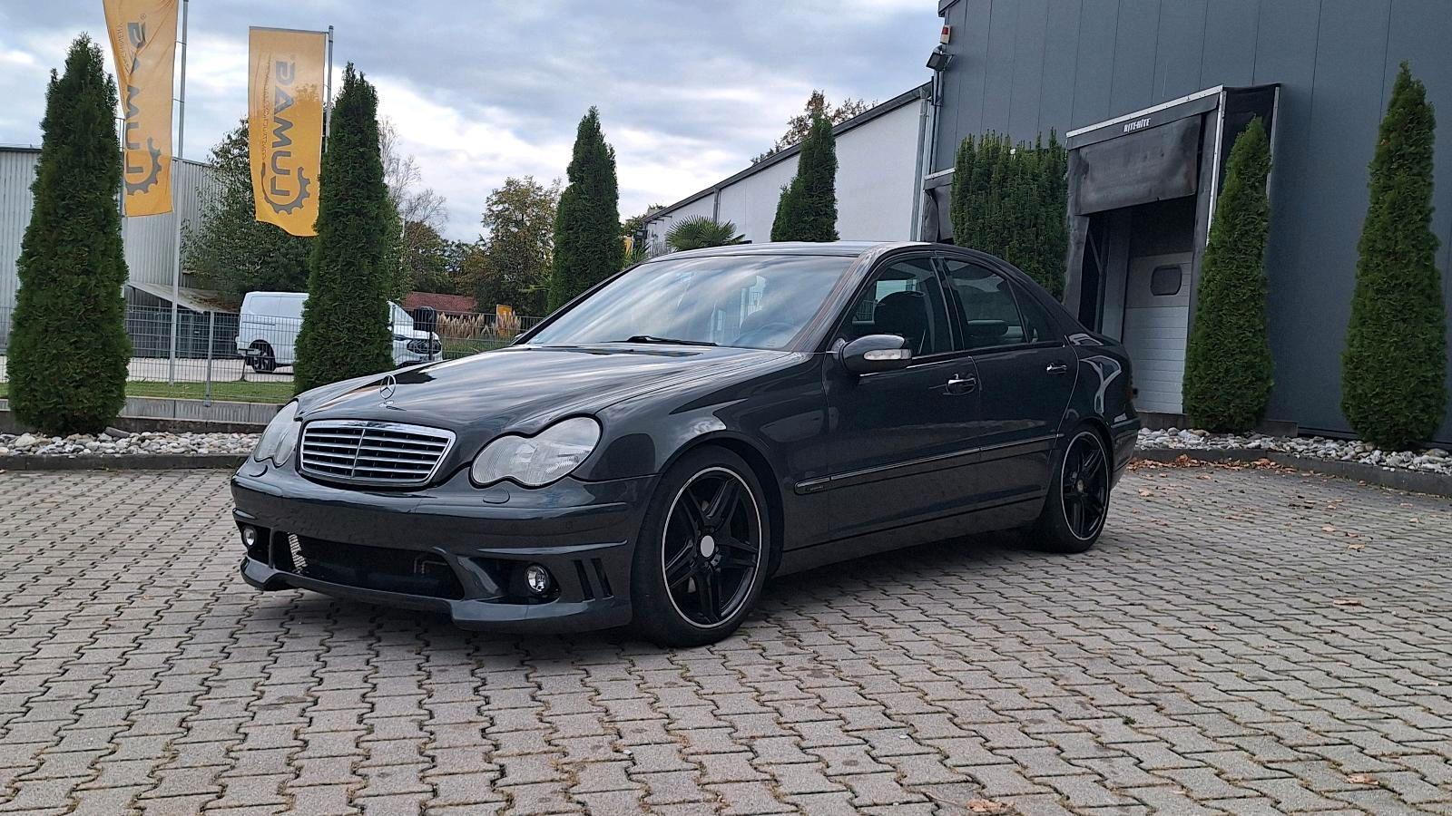 Mercedes-Benz C 240