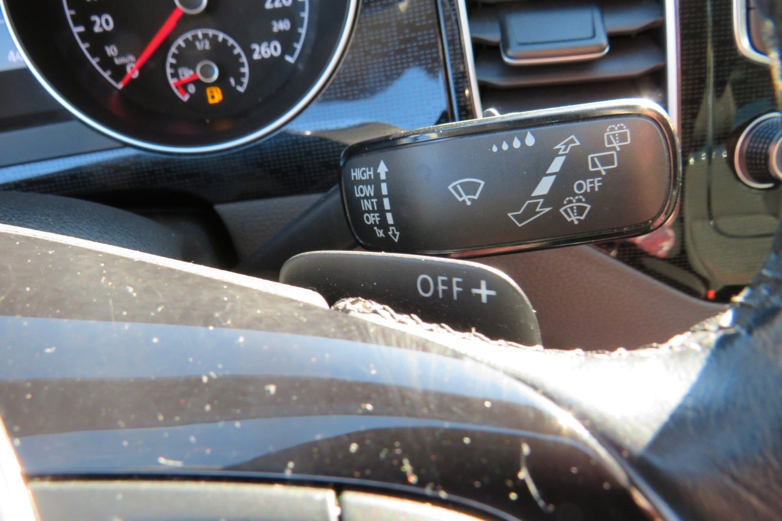 Fahrzeugabbildung Volkswagen Golf Sportsvan DSG SOUND SITZH. PDC ACC AHK