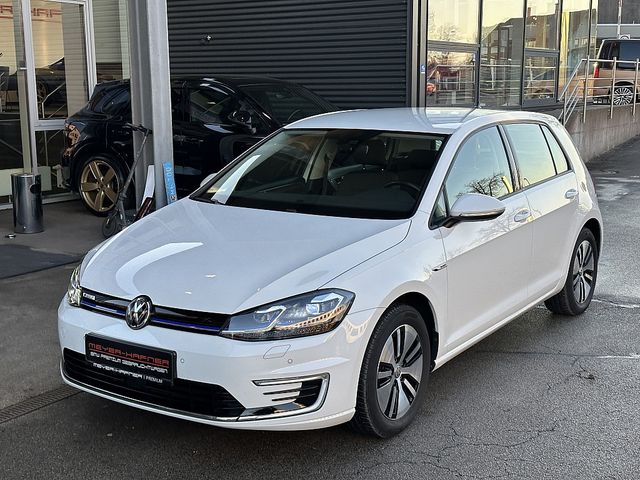 Volkswagen e-Golf 35,8kWh (mit Batterie) / ACC / Wärmepu...