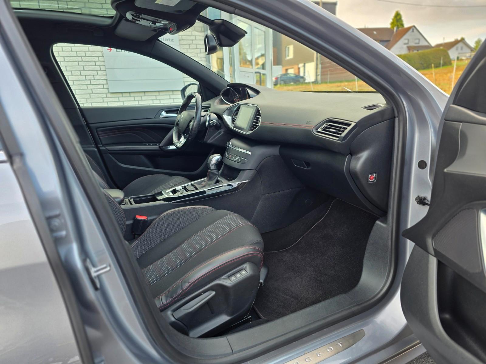 Peugeot 308 GT-Line Allure Automatik Pano Massagesitze