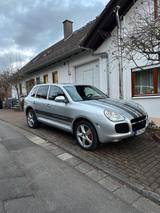 Porsche Cayenne Turbo, Motor neu mit Garantie, gepflegt - Porsche: Motor
