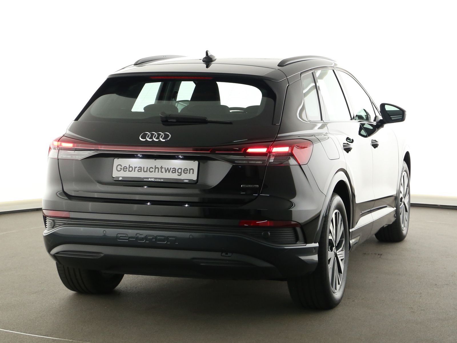 Audi Q4 e-tron 45 quattro 195 kW LED Navi ACC Kamera foto 6