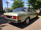 Mercedes-Benz W 123 / 230 E im Zustand 1- - Mercedes-Benz 230: W123 230e