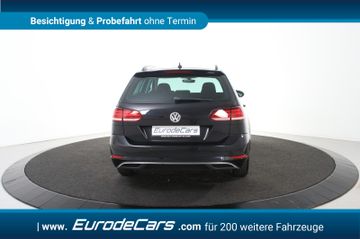 Volkswagen Golf - 10