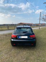 Audi A1 1.2 TFSI Attraction - Audi A1: TFSI Attraction