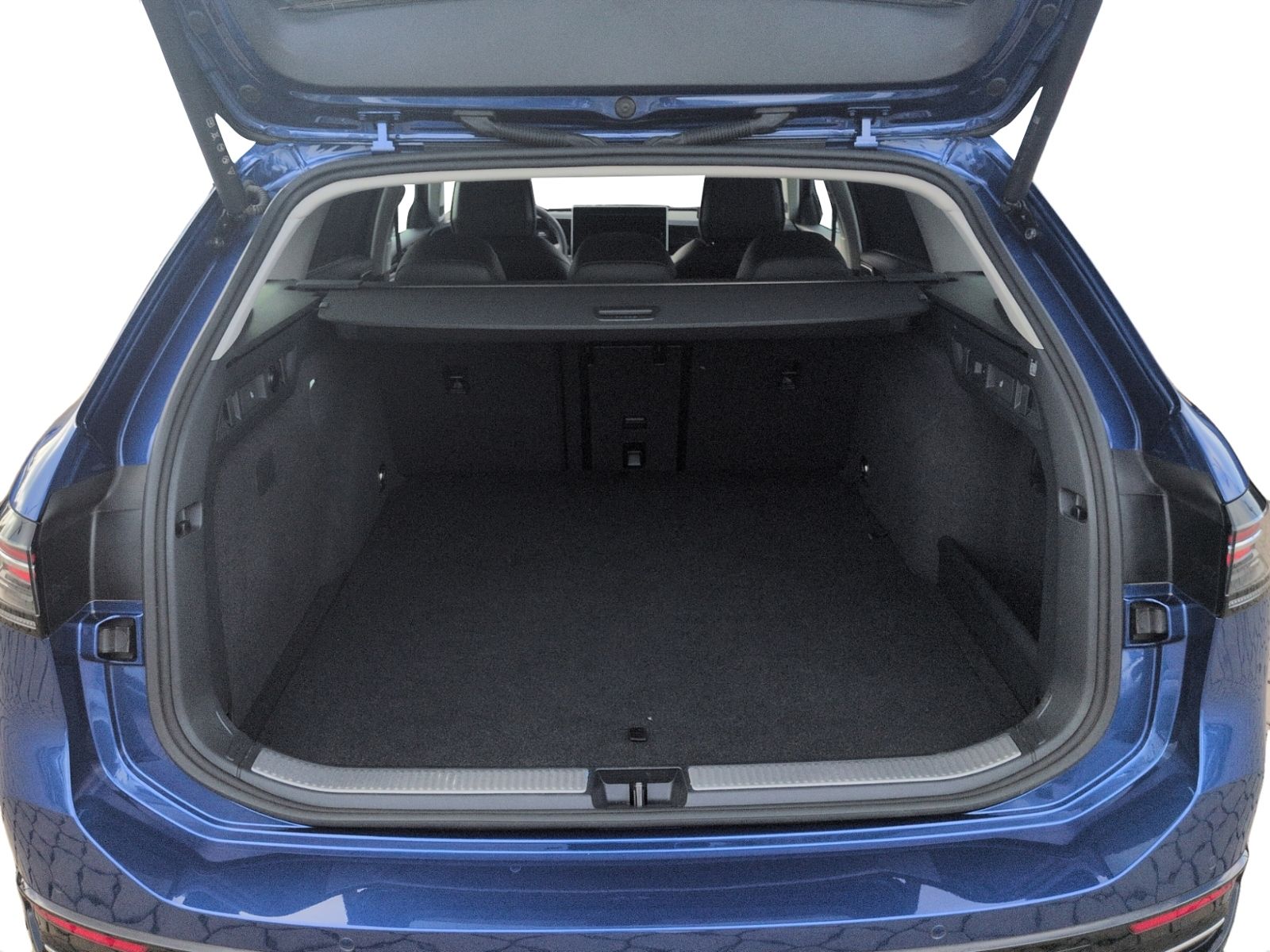 Passat Variant 1.5TSI eHybrid DSG ELEG. AHK+HUD