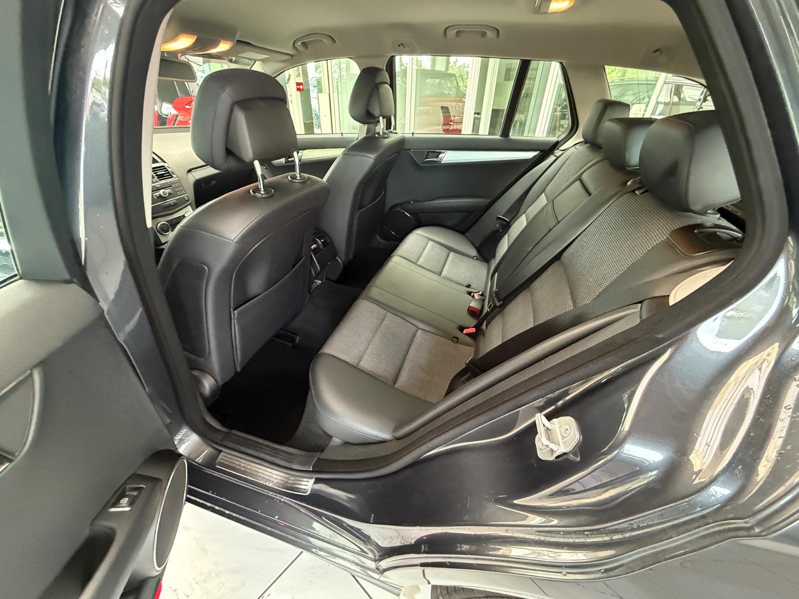 Mercedes-Benz C180 2008 — photo 12