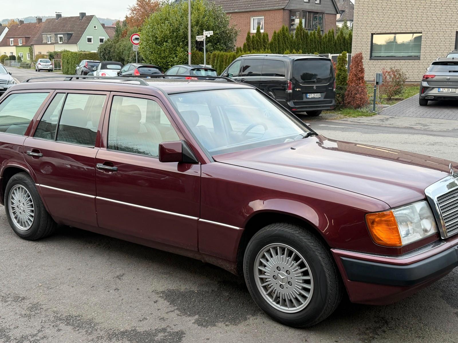 Mercedes-Benz 300