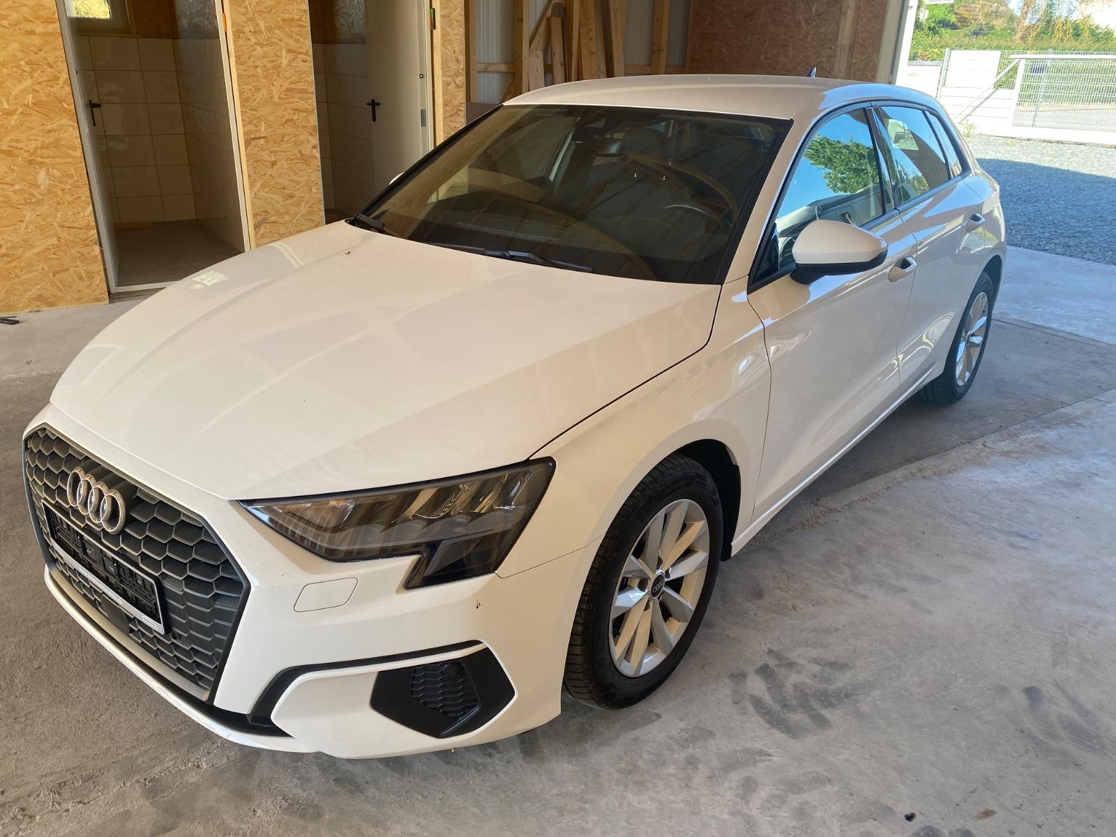 Audi A3 Sportback 30 TFSI basis