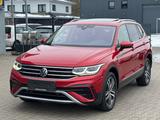 Volkswagen Tiguan Allspace Elegance 4M °Pano°360°H&K°DCC°IQ - Volkswagen Tiguan 7 Sitzer