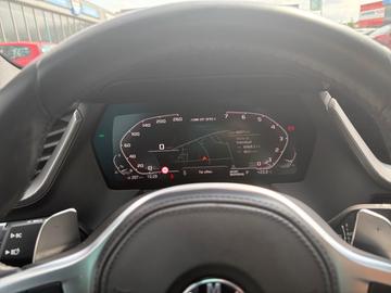 2022 BMW M235 — миниатюра 13