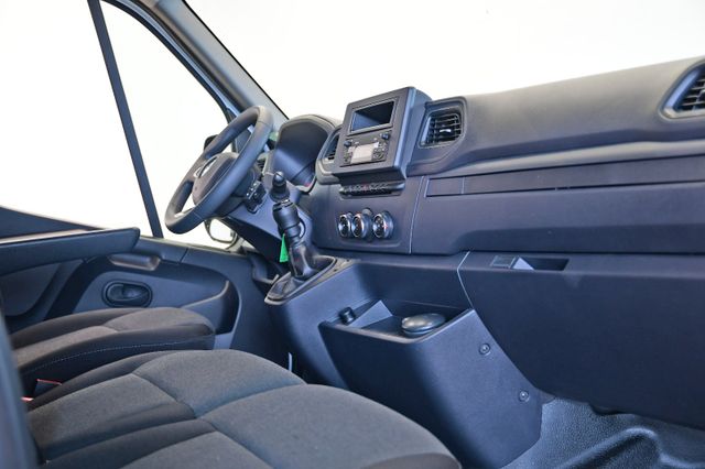 Fahrzeugabbildung Renault Master dCi 145 Doka Pritsche Klima 7-Sitzer#T216