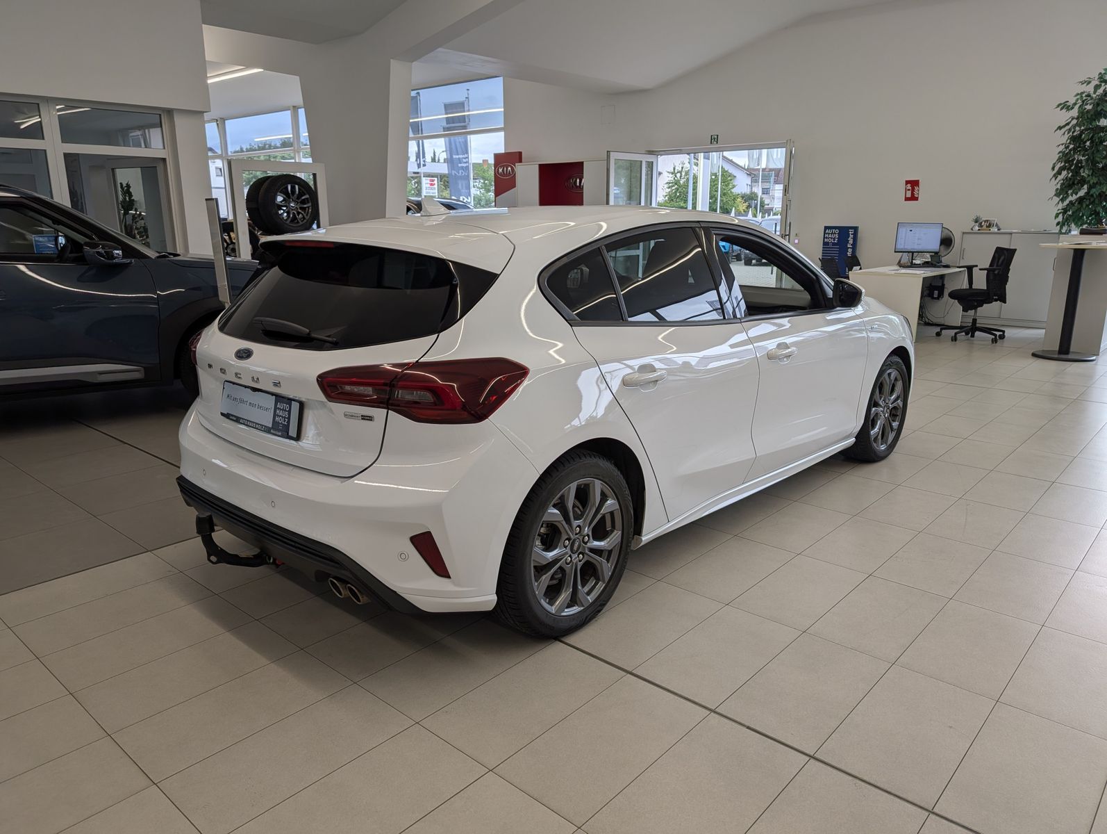 FORD Focus 1.0 EcoBoost MHEV ST-Line X Navi – Bild 4