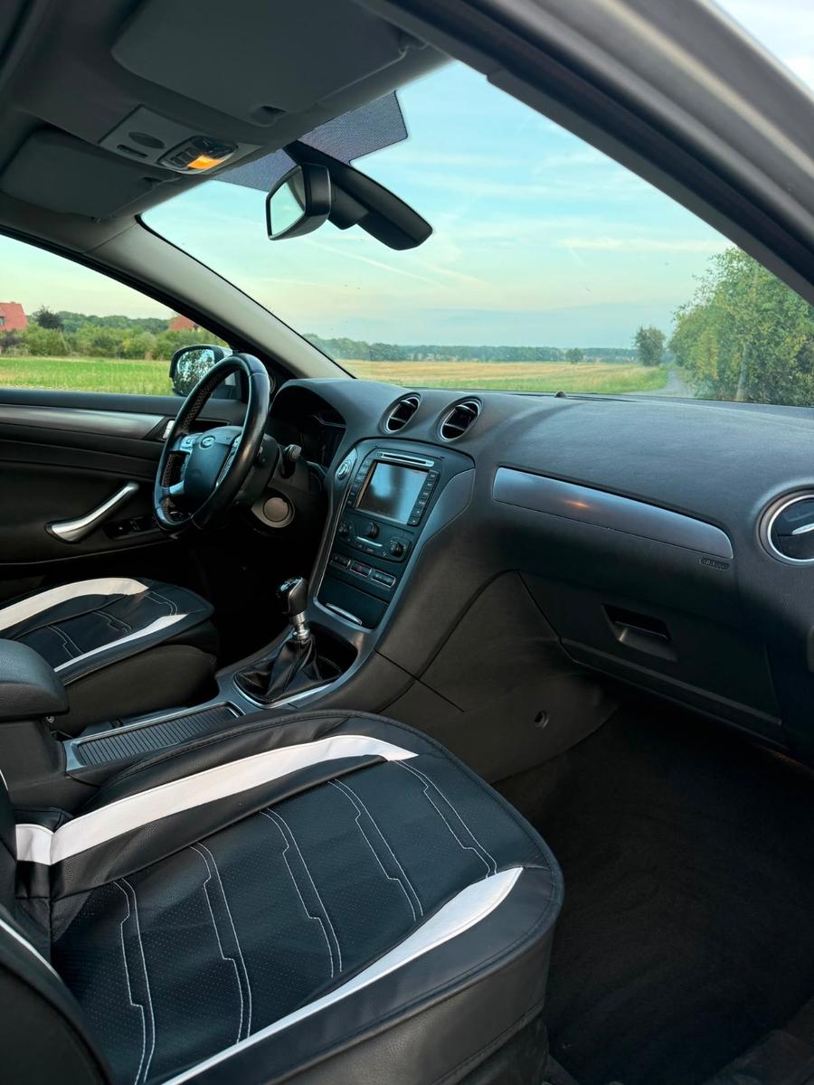 Ford Mondeo 2013 — photo 7