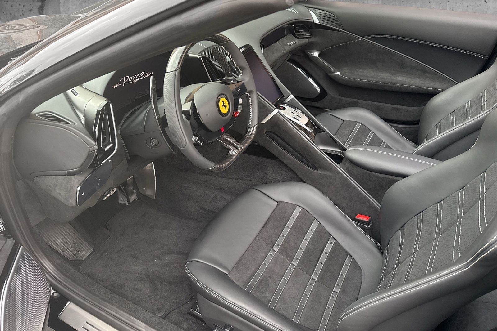 Fahrzeugabbildung Ferrari Roma Spider*Full Carbon*Painted Shields*Daytona
