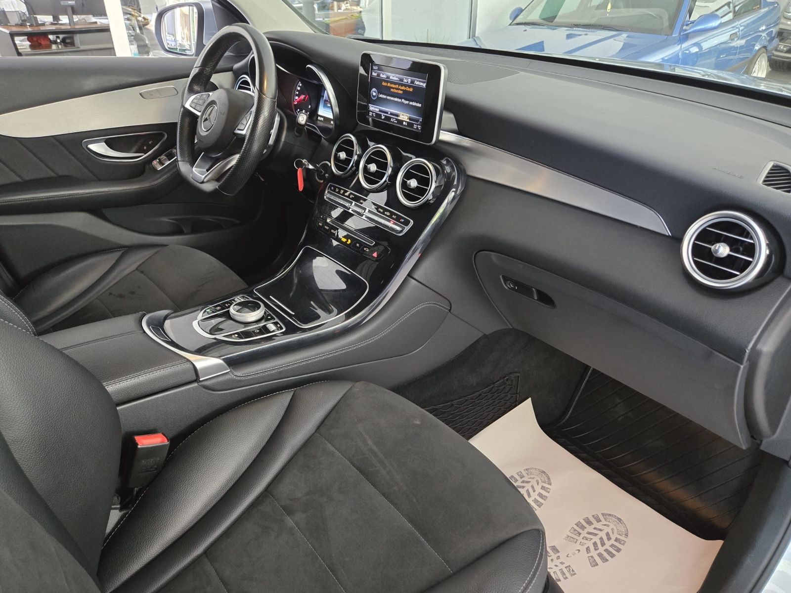Fahrzeugabbildung Mercedes-Benz GLC 220 d 4Matic * AMG ALU* KAMERA *
