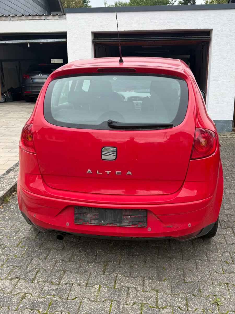 Seat Altea 2006 — двигун 102 HP (75kW)