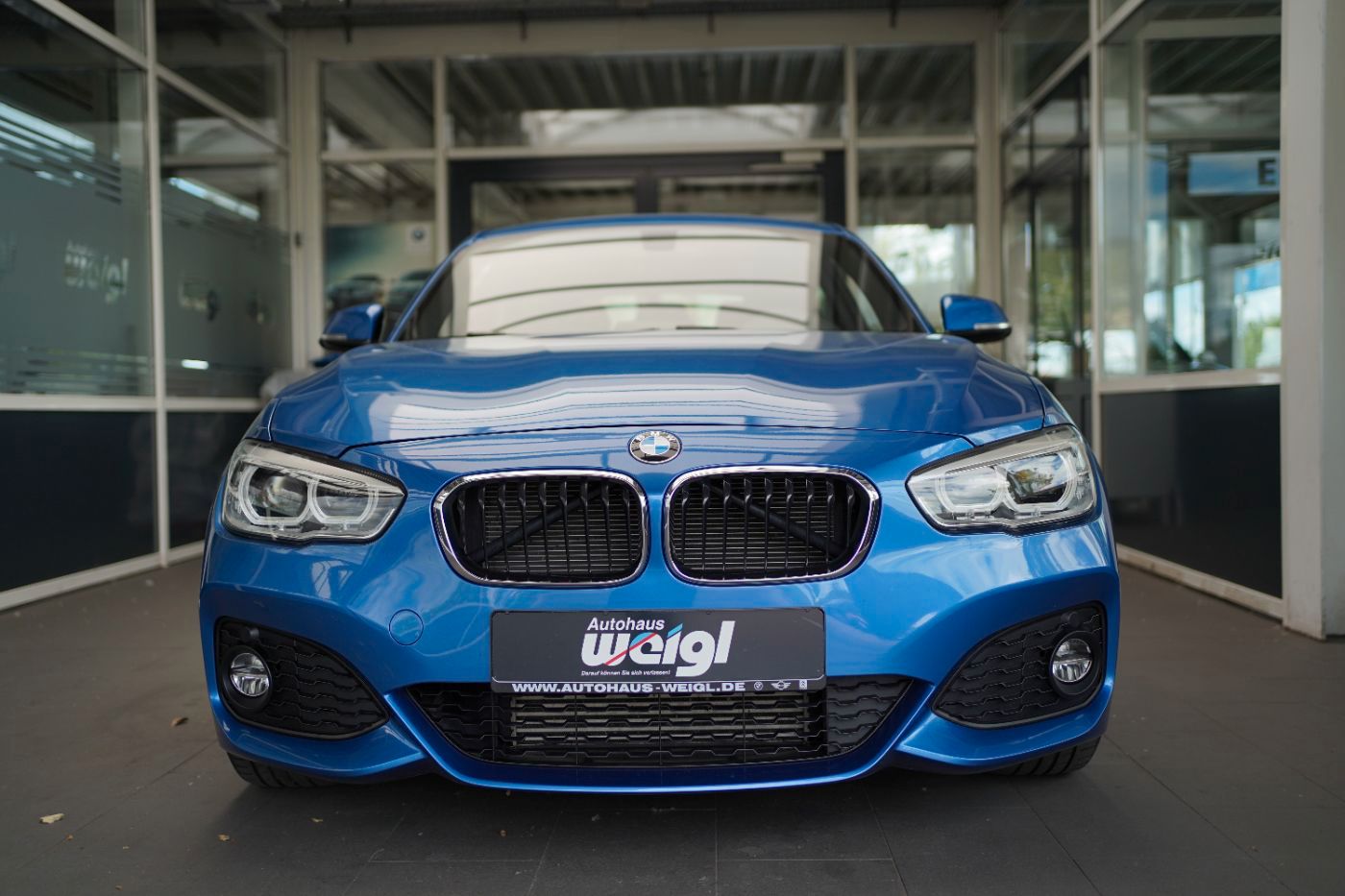 Fahrzeugabbildung BMW 118iA M-Sport KlimaA+LED+Navi+PDC+SHZ+Multi-Lenk